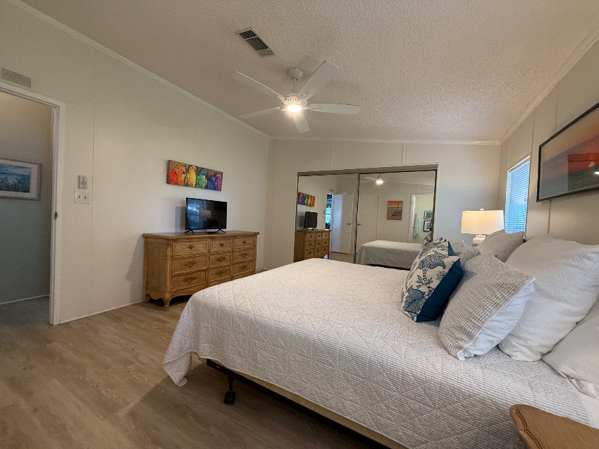 5331 Sherbourne Circle a Sarasota, FL Mobile or Manufactured Home for Sale