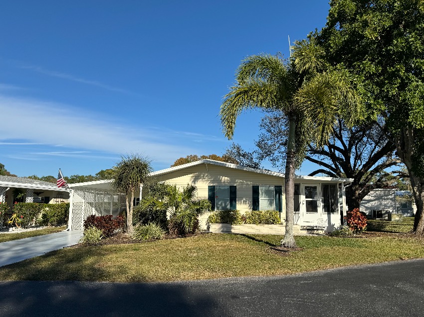5331 Sherbourne Circle a Sarasota, FL Mobile or Manufactured Home for Sale