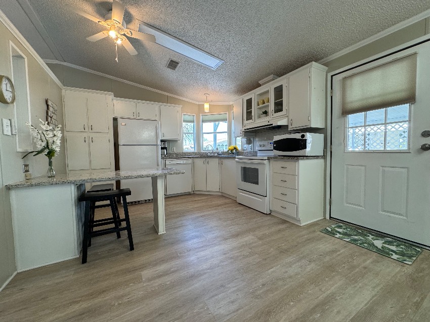 5331 Sherbourne Circle a Sarasota, FL Mobile or Manufactured Home for Sale