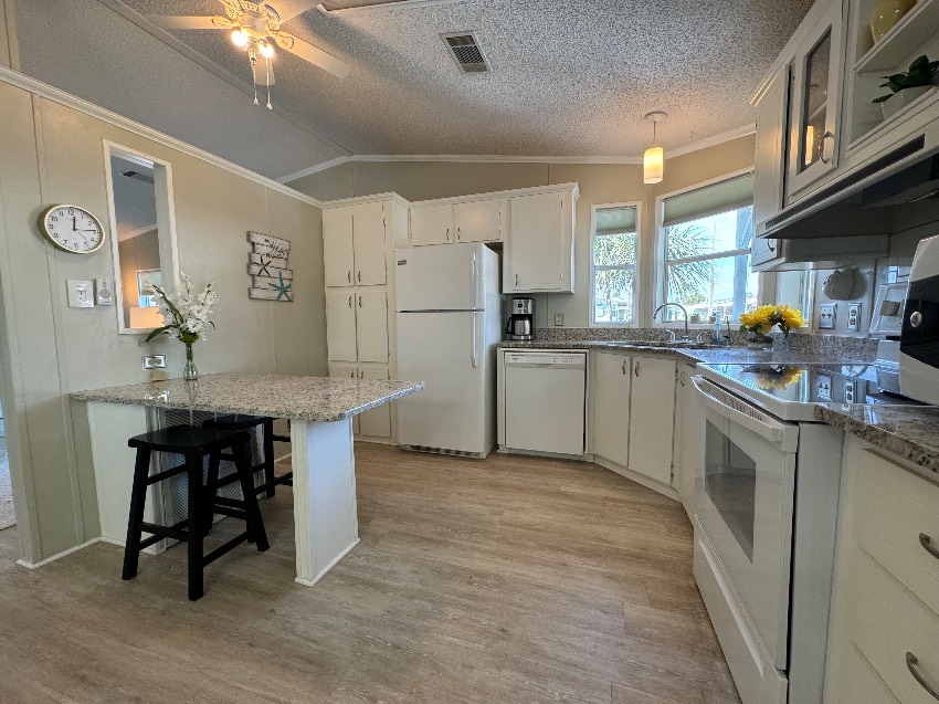 5331 Sherbourne Circle a Sarasota, FL Mobile or Manufactured Home for Sale