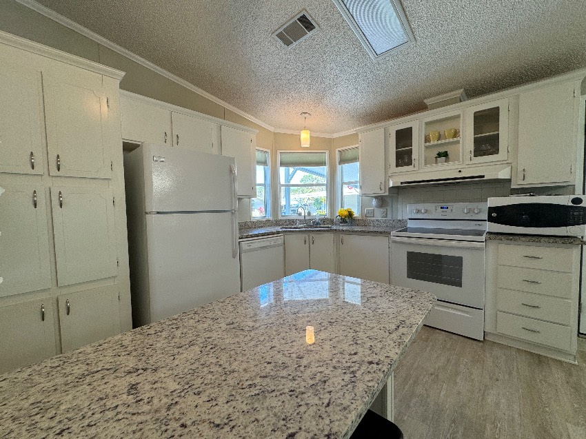 5331 Sherbourne Circle a Sarasota, FL Mobile or Manufactured Home for Sale