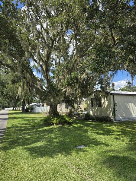 17 Leisure Dr a Auburndale, FL Mobile or Manufactured Home for Sale
