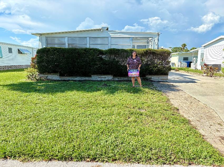 935 Desirade a Venice, FL Mobile or Manufactured Home for Sale