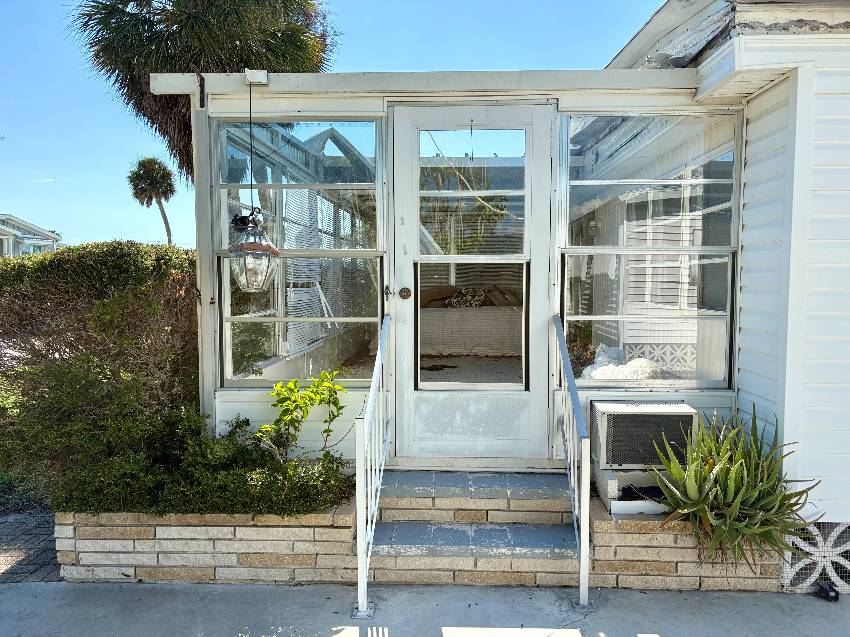 935 Desirade a Venice, FL Mobile or Manufactured Home for Sale