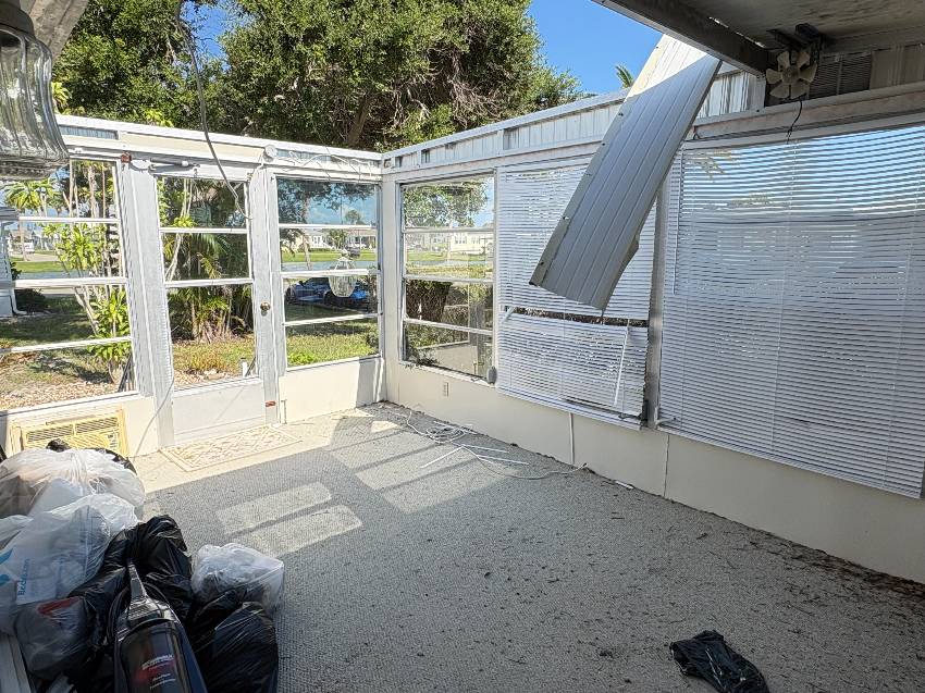 935 Desirade a Venice, FL Mobile or Manufactured Home for Sale