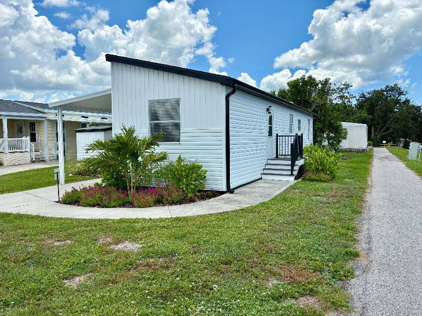 900 Bonaire W a Venice, FL Mobile or Manufactured Home for Sale