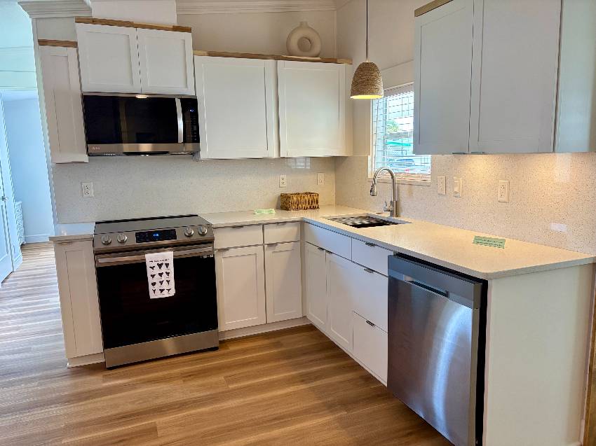 900 Bonaire W a Venice, FL Mobile or Manufactured Home for Sale