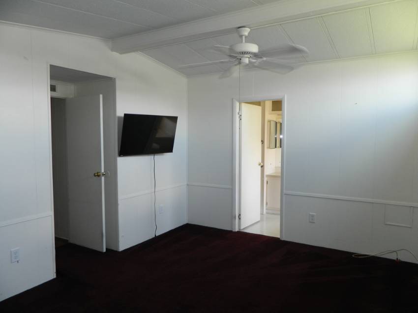 2425 Harden Blvd #84 a Lakeland, FL Mobile or Manufactured Home for Sale