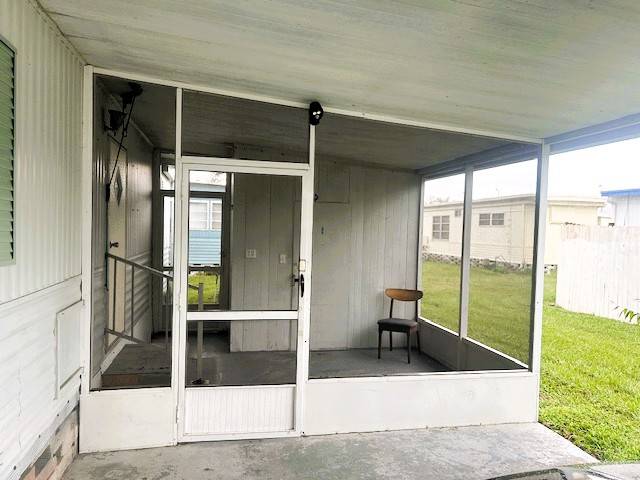 16416 Us Hwy 19 N #511 a Clearwater, FL Mobile or Manufactured Home for Sale