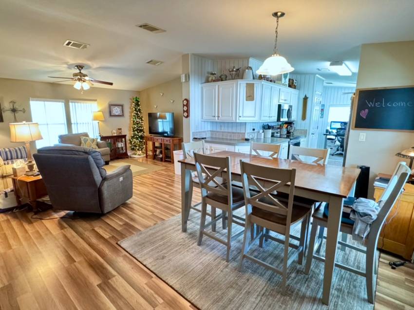1415 Main St Lot 219 a Dunedin, FL Mobile or Manufactured Home for Sale