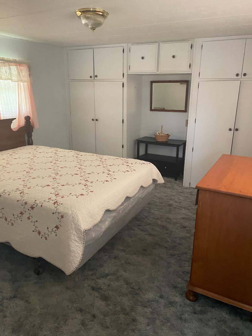 22415 Victory Drive a Brooksville, FL Mobile or Manufactured Home for Sale