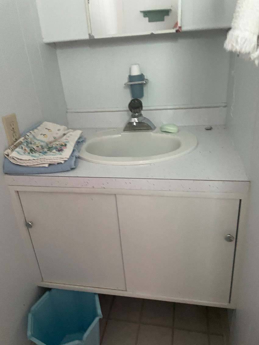 22415 Victory Drive a Brooksville, FL Mobile or Manufactured Home for Sale