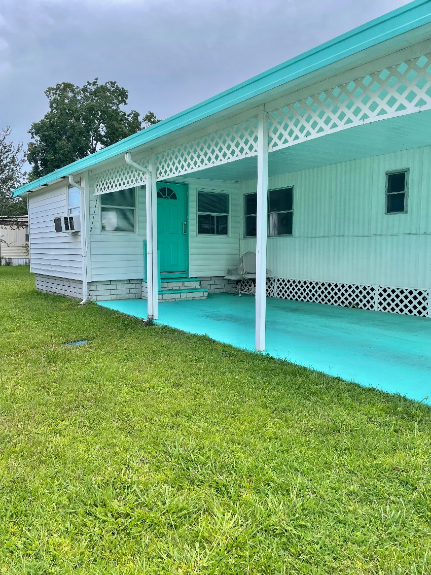 22415 Victory Drive a Brooksville, FL Mobile or Manufactured Home for Sale