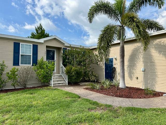306 Ameland Drive a Ellenton, FL Mobile or Manufactured Home for Sale