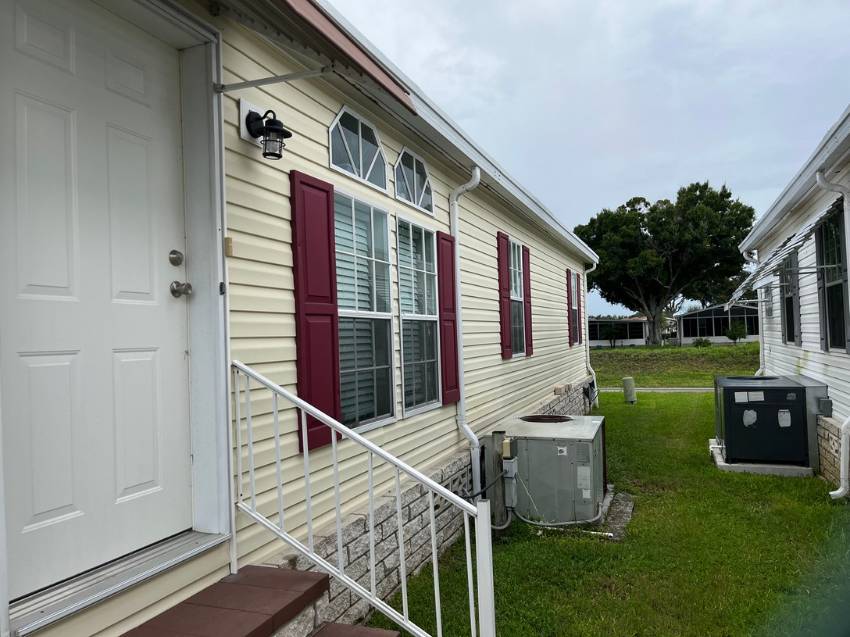 1513 Aberdeen Lane a Winter Haven, FL Mobile or Manufactured Home for Sale