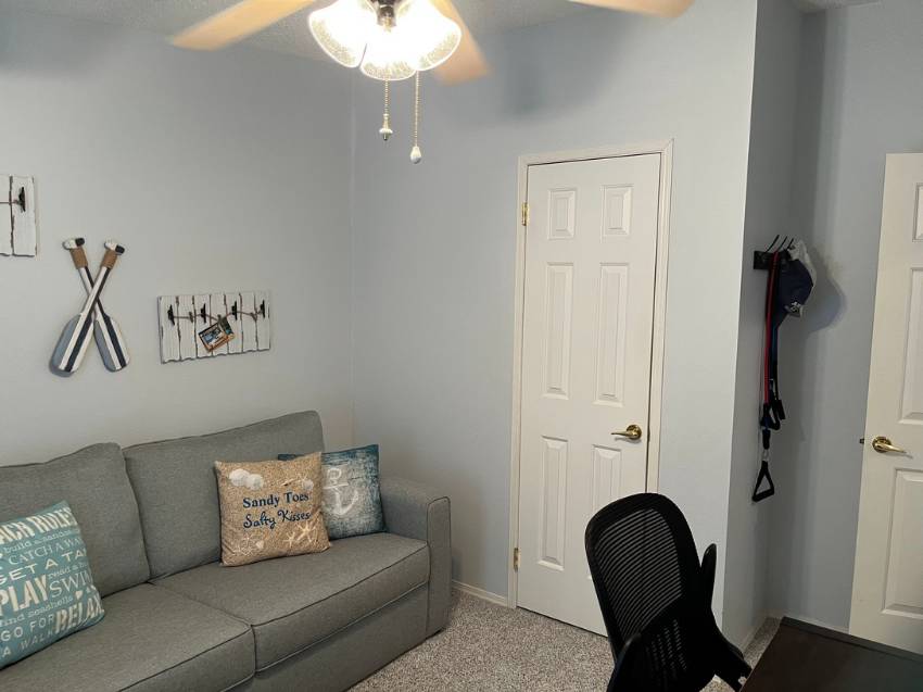 1513 Aberdeen Lane a Winter Haven, FL Mobile or Manufactured Home for Sale