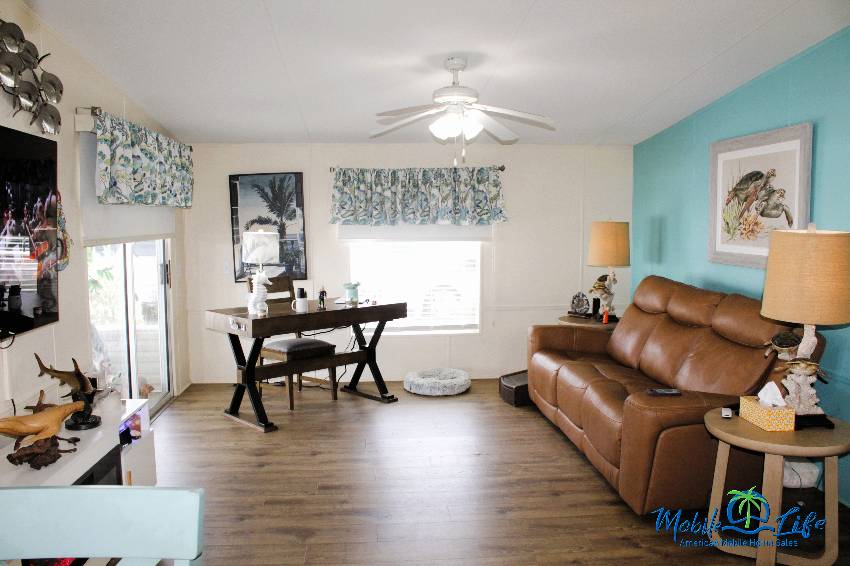 5952 Utopia Dr a Zephyrhills, FL Mobile or Manufactured Home for Sale