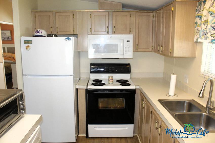 5952 Utopia Dr a Zephyrhills, FL Mobile or Manufactured Home for Sale