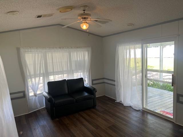 17031 Us Hwy 301 #105 a Dade City, FL Mobile or Manufactured Home for Sale