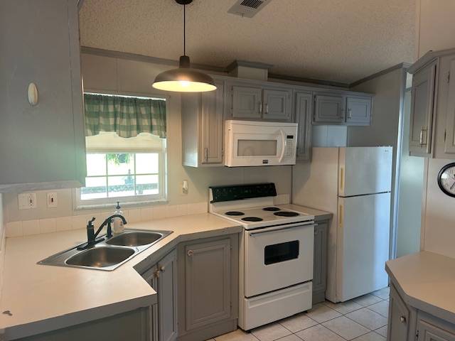 17031 Us Hwy 301 #105 a Dade City, FL Mobile or Manufactured Home for Sale