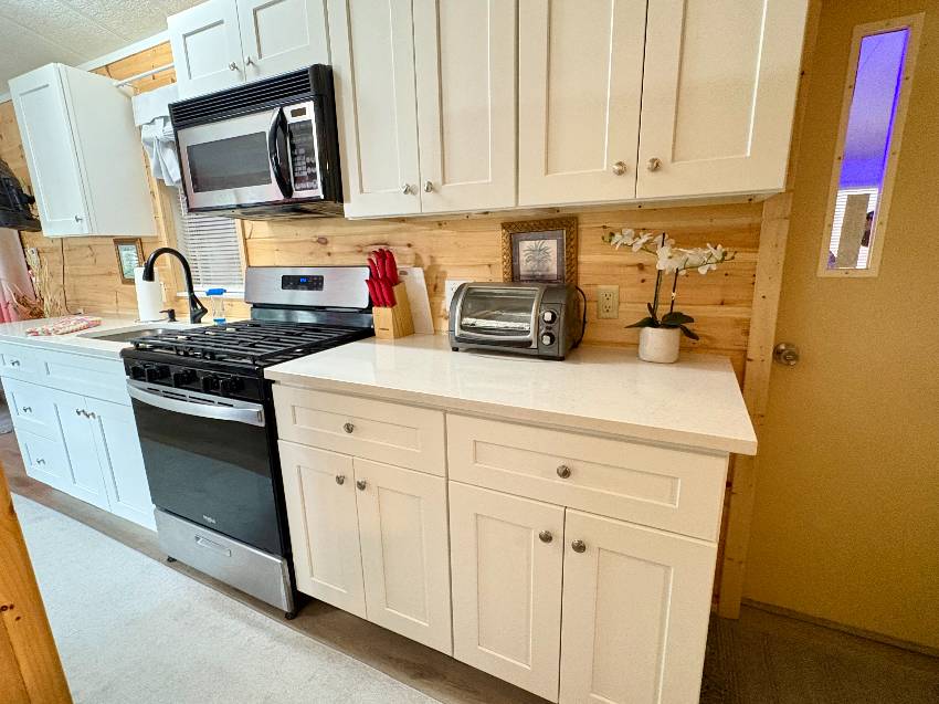 1300 N River Rd Lot R29 a Venice, FL Mobile or Manufactured Home for Sale