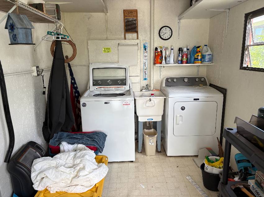1193 S Indies Circle a Venice, FL Mobile or Manufactured Home for Sale