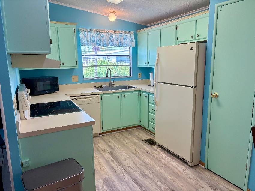 1193 S Indies Circle a Venice, FL Mobile or Manufactured Home for Sale