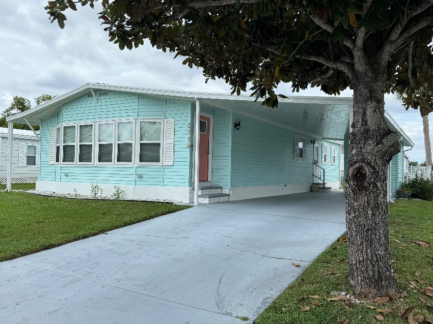 5718 Scarborough Ln a Sarasota, FL Mobile or Manufactured Home for Sale