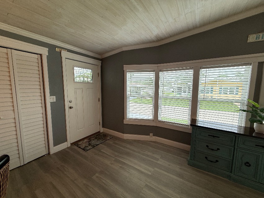 5718 Scarborough Ln a Sarasota, FL Mobile or Manufactured Home for Sale