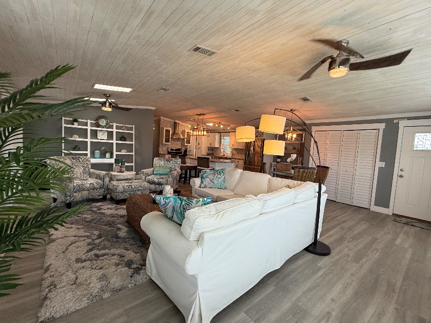5718 Scarborough Ln a Sarasota, FL Mobile or Manufactured Home for Sale
