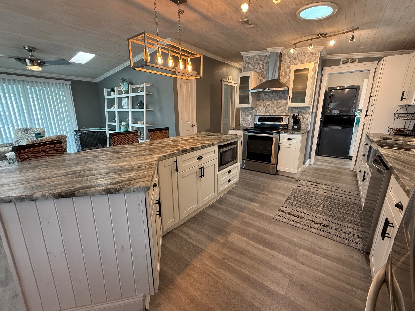 5718 Scarborough Ln a Sarasota, FL Mobile or Manufactured Home for Sale