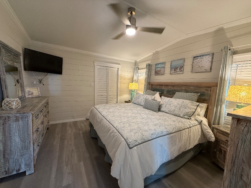 5718 Scarborough Ln a Sarasota, FL Mobile or Manufactured Home for Sale