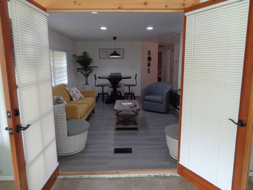 705 Stokely Ln a Lakeland, FL Mobile or Manufactured Home for Sale