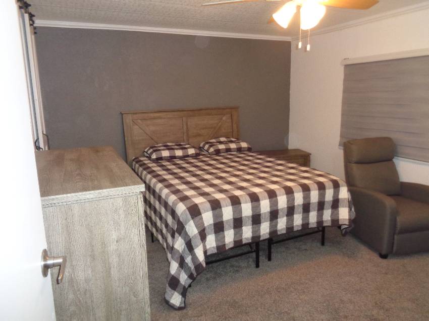 705 Stokely Ln a Lakeland, FL Mobile or Manufactured Home for Sale