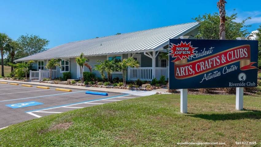 2115 Sawgrass Lane a Ruskin, FL Mobile or Manufactured Home for Sale