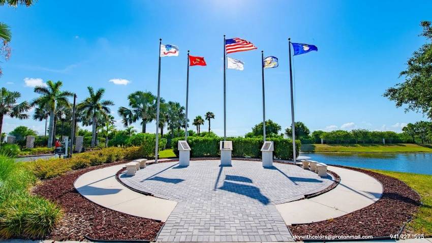 2115 Sawgrass Lane a Ruskin, FL Mobile or Manufactured Home for Sale