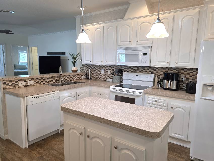 10771 S Sterlingshire Terrace a Homosassa, FL Mobile or Manufactured Home for Sale