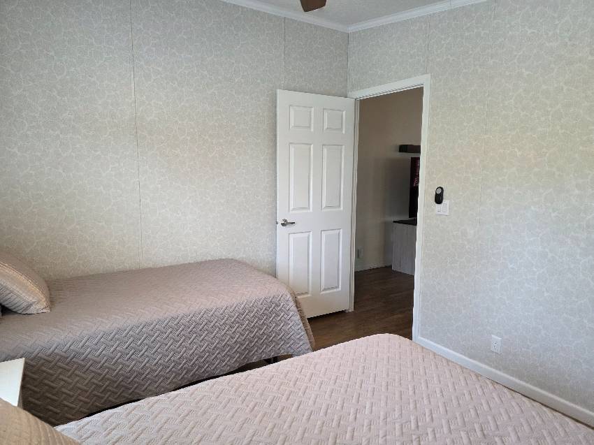 10771 S Sterlingshire Terrace a Homosassa, FL Mobile or Manufactured Home for Sale
