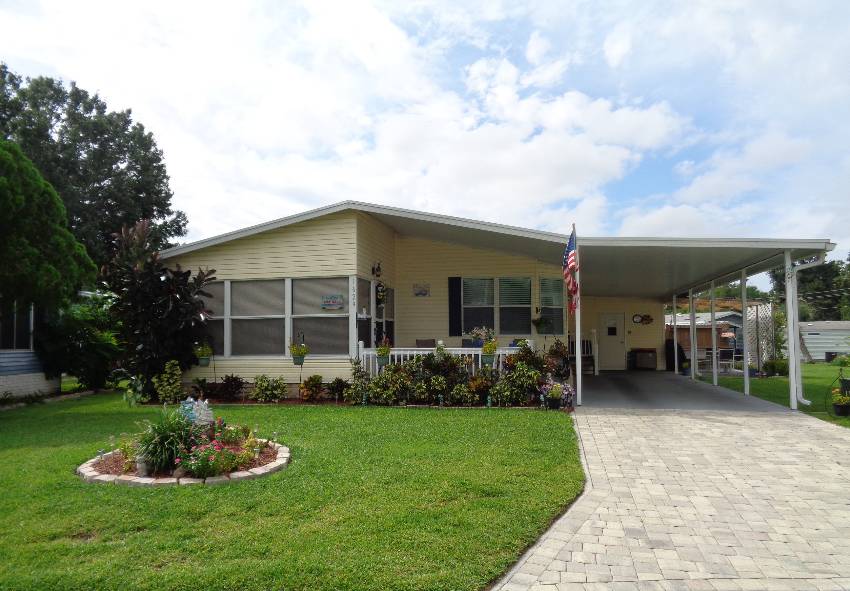 1629 Walking Horse Dr a Lakeland, FL Mobile or Manufactured Home for Sale