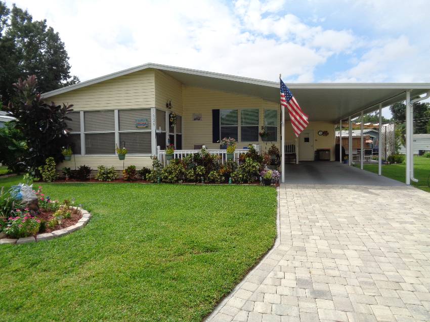 1629 Walking Horse Dr a Lakeland, FL Mobile or Manufactured Home for Sale