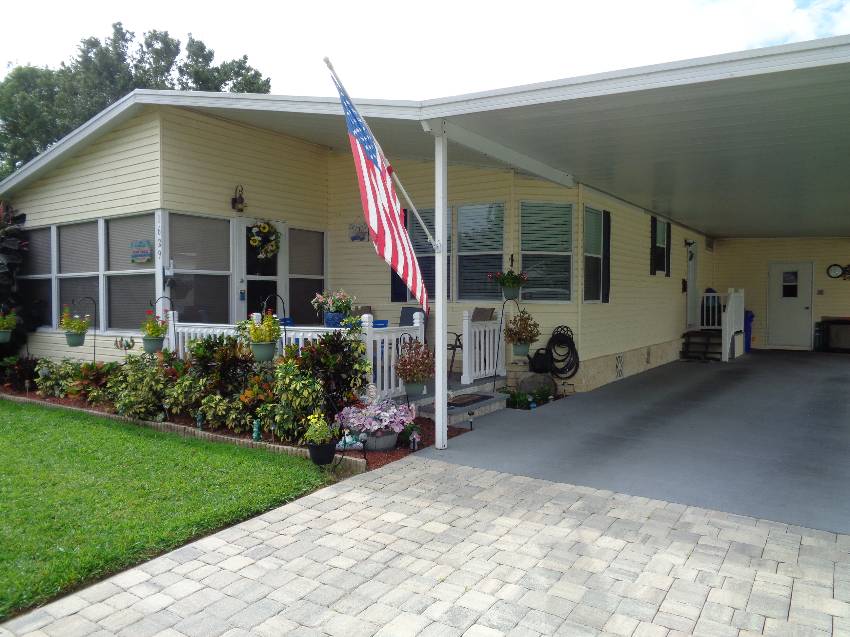 1629 Walking Horse Dr a Lakeland, FL Mobile or Manufactured Home for Sale