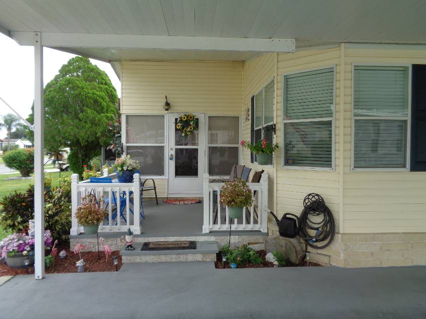 1629 Walking Horse Dr a Lakeland, FL Mobile or Manufactured Home for Sale