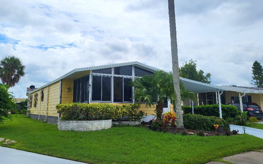 5691 Halifax Lane a Sarasota, FL Mobile or Manufactured Home for Sale