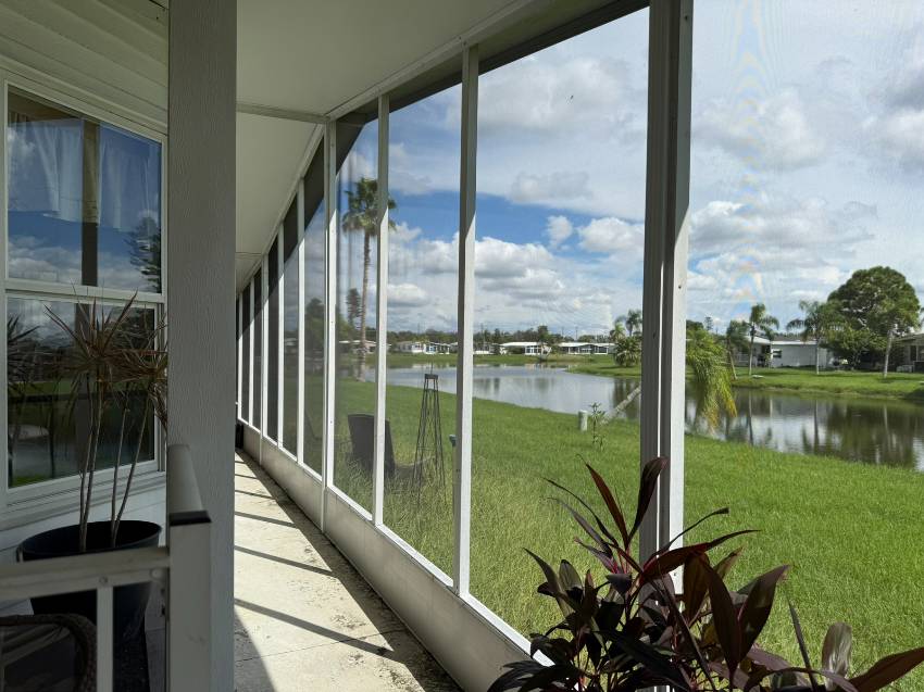 8111 Buena Vista Drive a Ellenton, FL Mobile or Manufactured Home for Sale