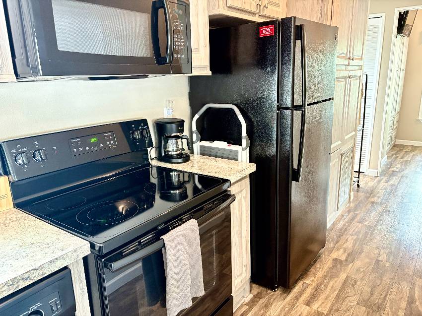 1300 N River Road Lot E92 a Venice, FL Mobile or Manufactured Home for Sale