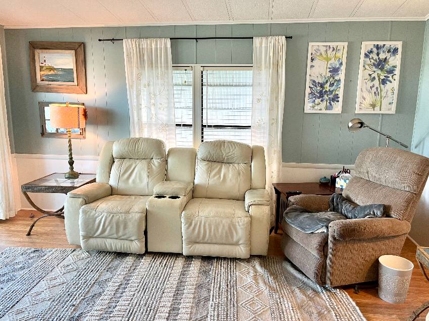 1299 S Indies Circle a Venice, FL Mobile or Manufactured Home for Sale