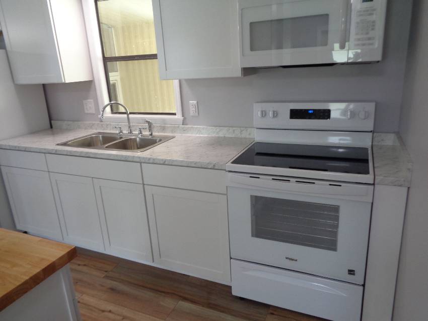 3731 Old Tampa Hwy Lot #20 a Lakeland, FL Mobile or Manufactured Home for Sale