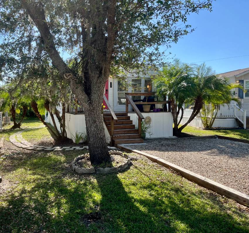 1300 N River Road Lot R27: a Venice, FL Mobile or Manufactured Home for Sale