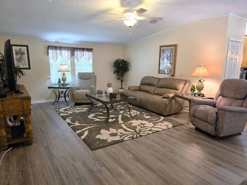 7097 W Leonshire Lane a Homosassa, FL Mobile or Manufactured Home for Sale