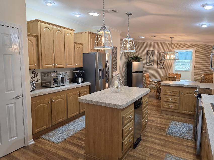 7097 W Leonshire Lane a Homosassa, FL Mobile or Manufactured Home for Sale